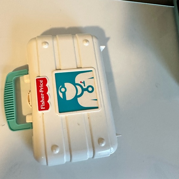 Vintage Fisher Price Doctor Kit - Picture 3 of 5